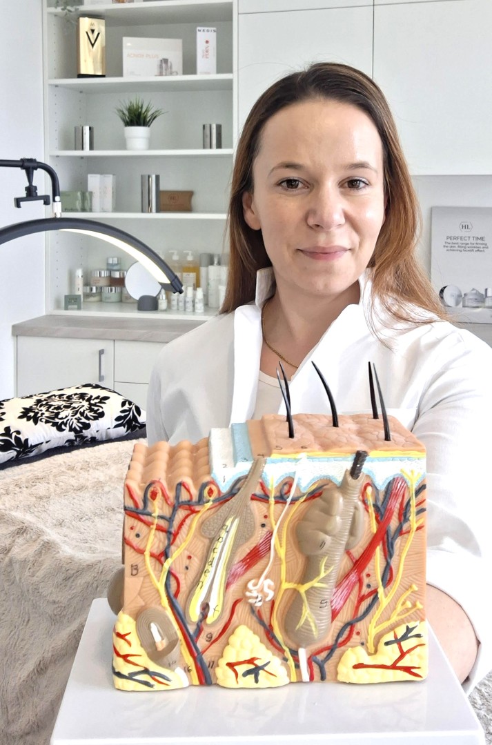 dr. Monika Sadar